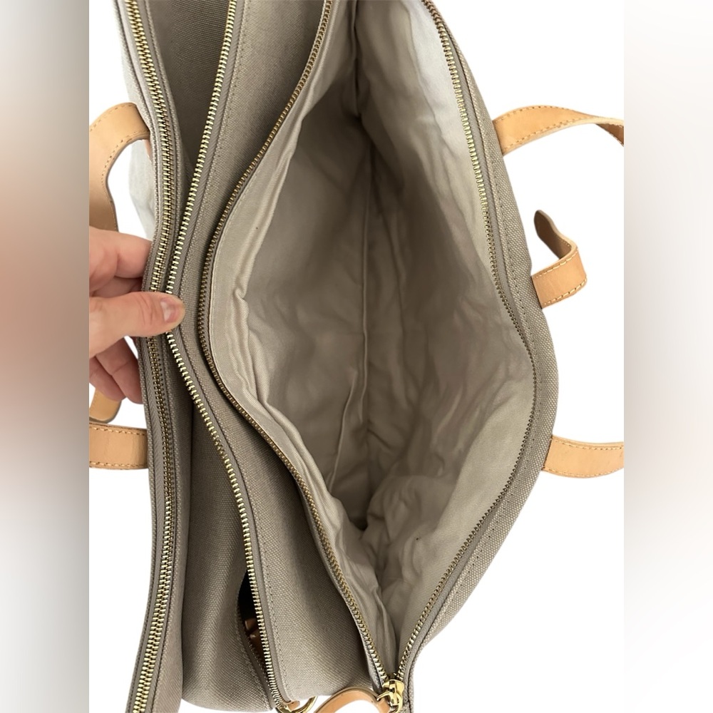 Cuyana Canvas Weekender Bag - Picture 7 of 9